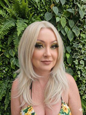 Angelica in Arctic Frost | 20" Luxury Swiss Lace Front Wig